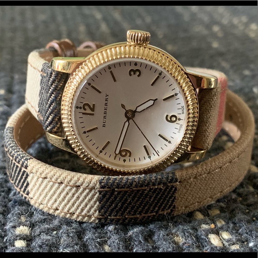 Utilitarian White Dial Burberry Check Canvas Ladies Watch BU7851